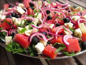 Grískt salat með fetaosti, melónu og myntu